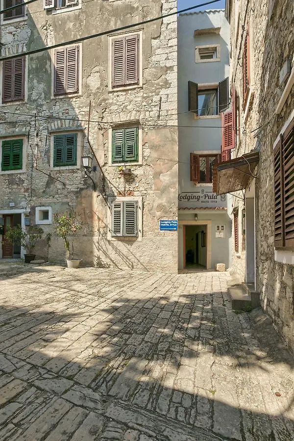 Hostel PUY