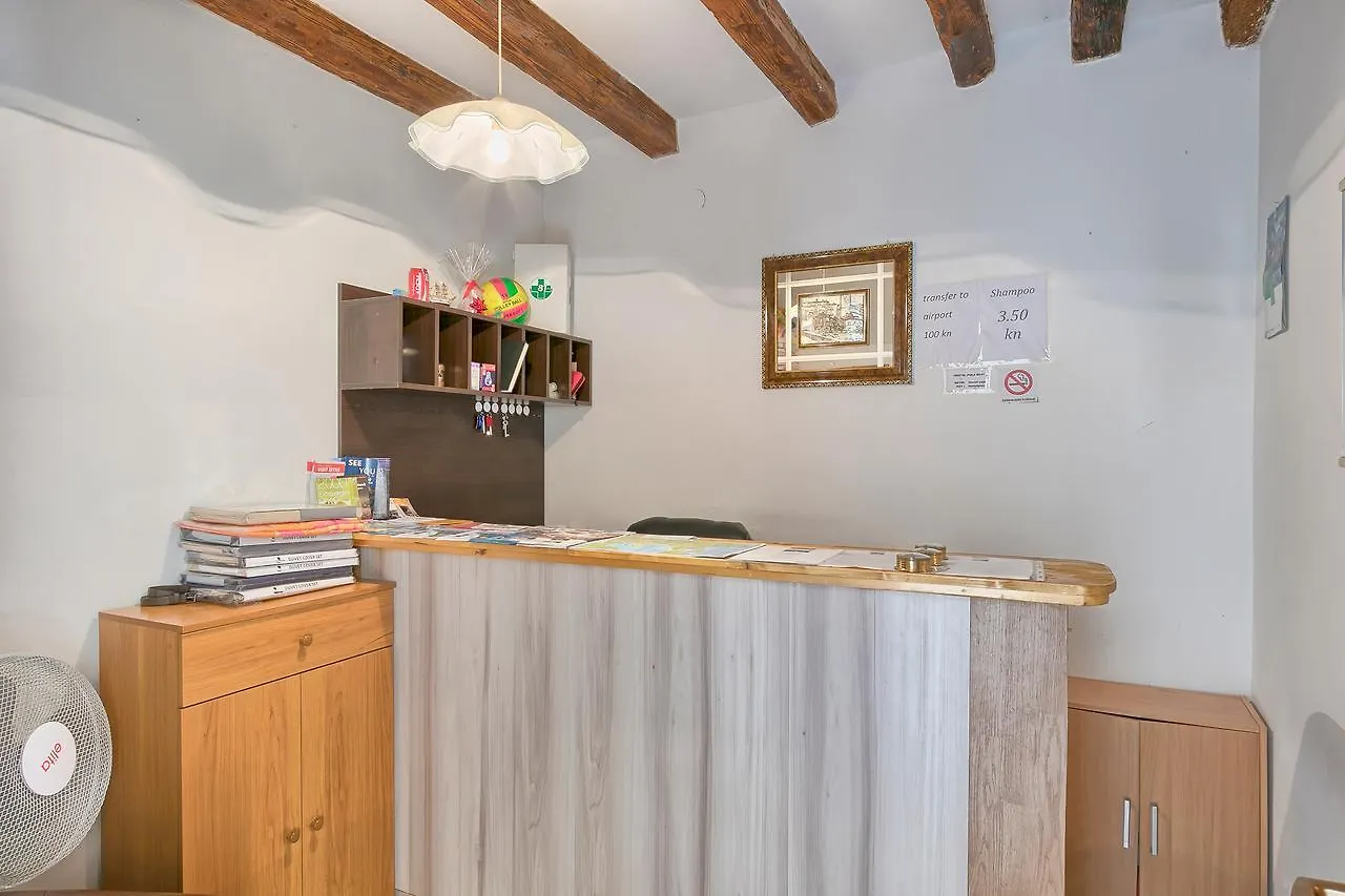 Hostel PUY