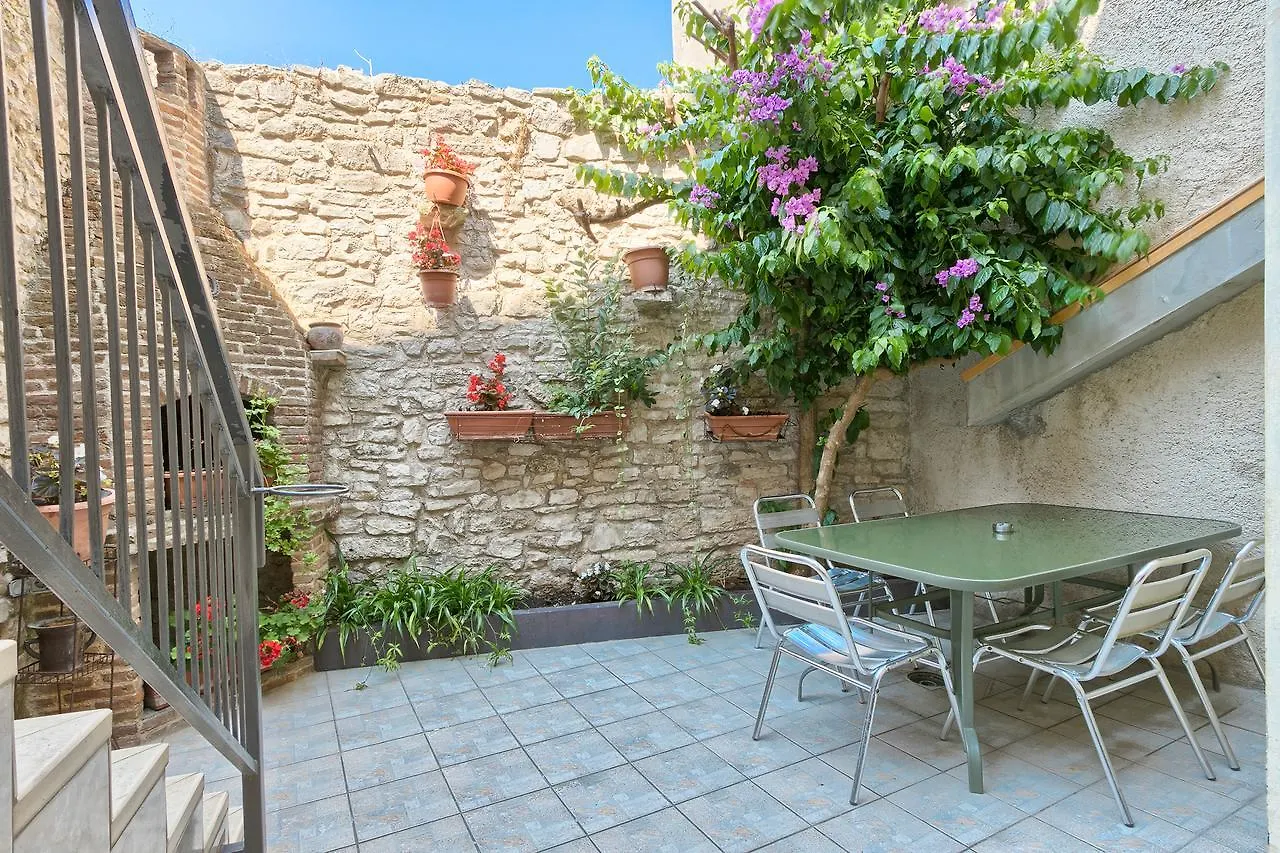 Hostel PUY