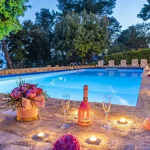 villa-nela.hotelinzadar.com/