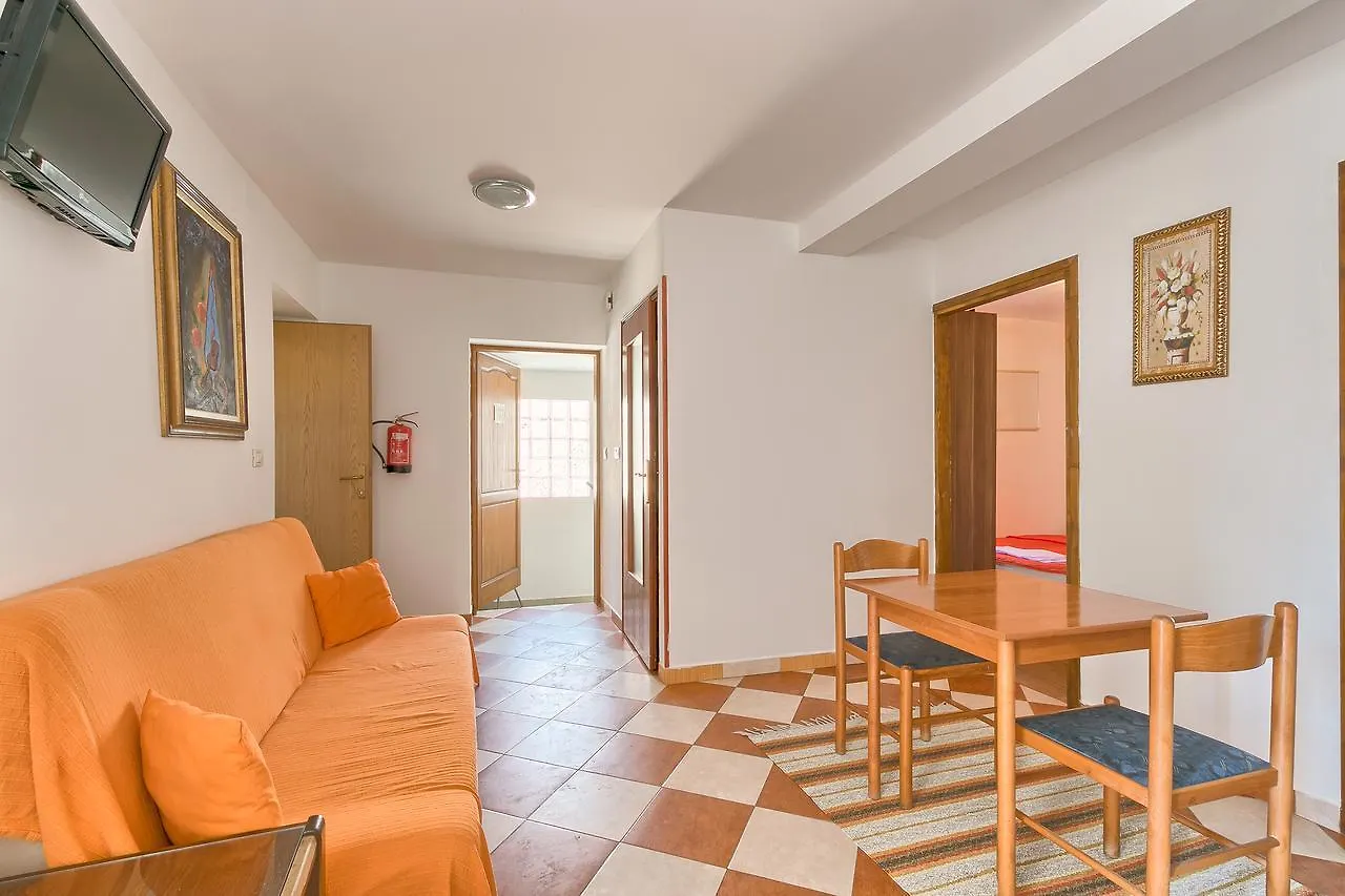 Hostel Pula