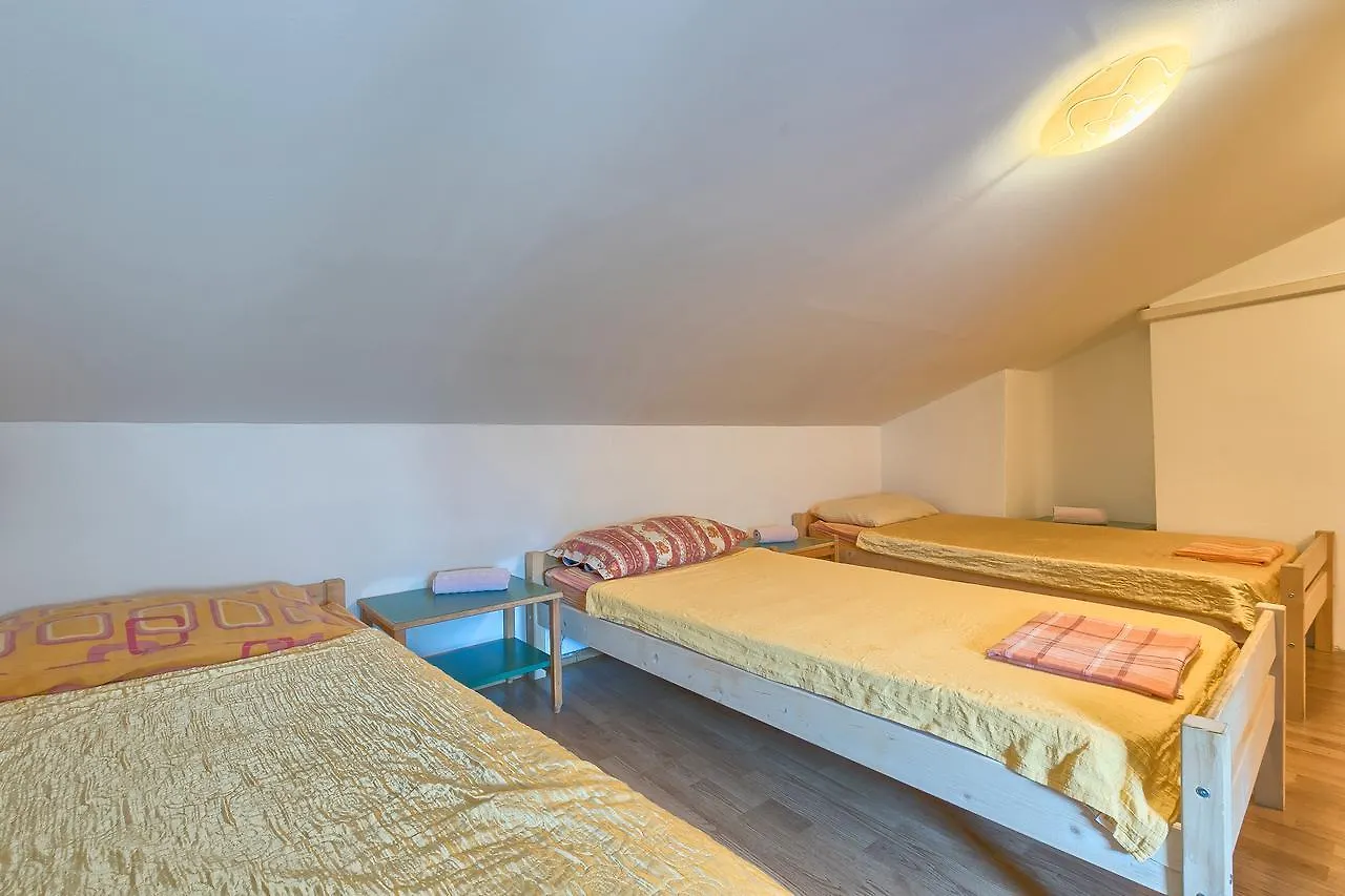 Hostel Pula